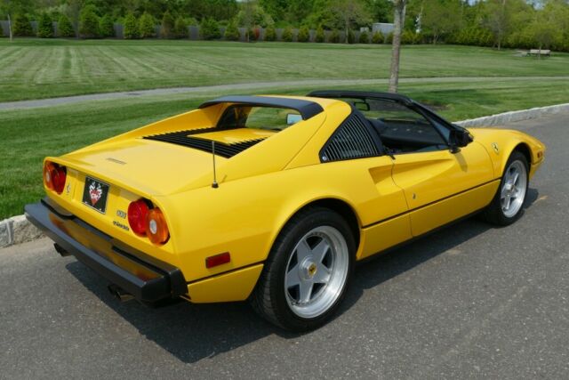 1983 Ferrari 308 GTSi Quattrovalvole - photo 5