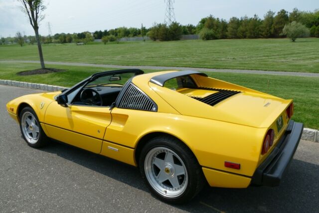 1983 Ferrari 308 GTSi Quattrovalvole - photo 9