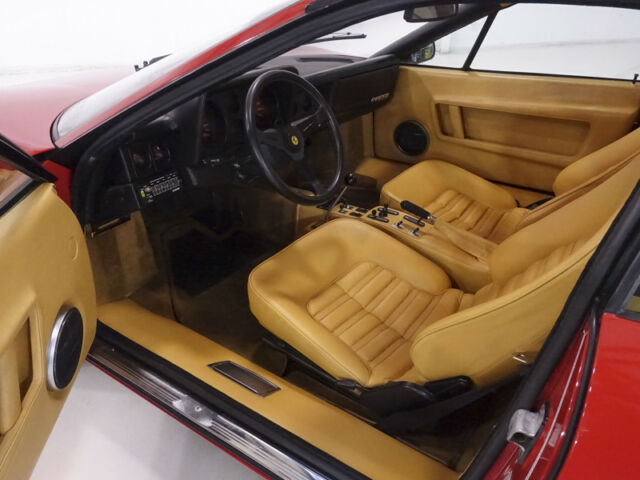 1983 Ferrari 512BBi 3,100 actual miles (4,989 km) - photo 6