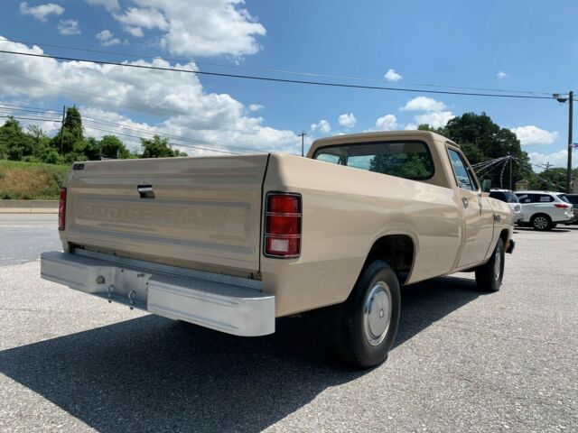 1983 Dodge Ram 1500 CUSTOM - photo 4