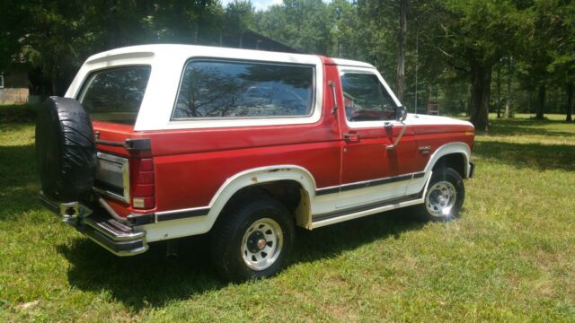 1984 Ford Bronco --xlt Lariat - photo 2