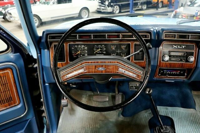 1983 Ford Bronco -- - photo 12