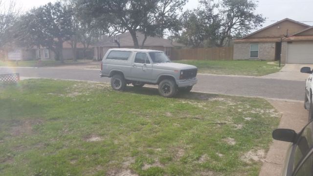 1983 Ford Bronco Xlt - photo 2
