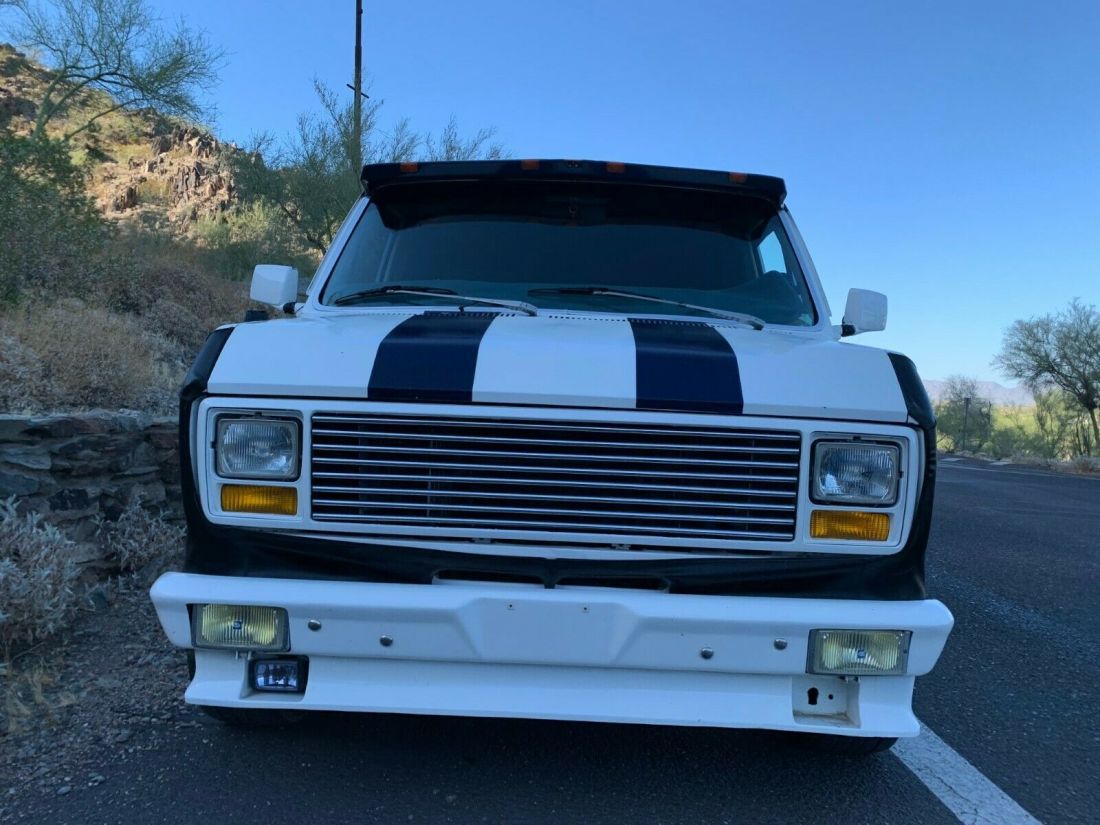 1983 Ford E-Series Van - photo 3