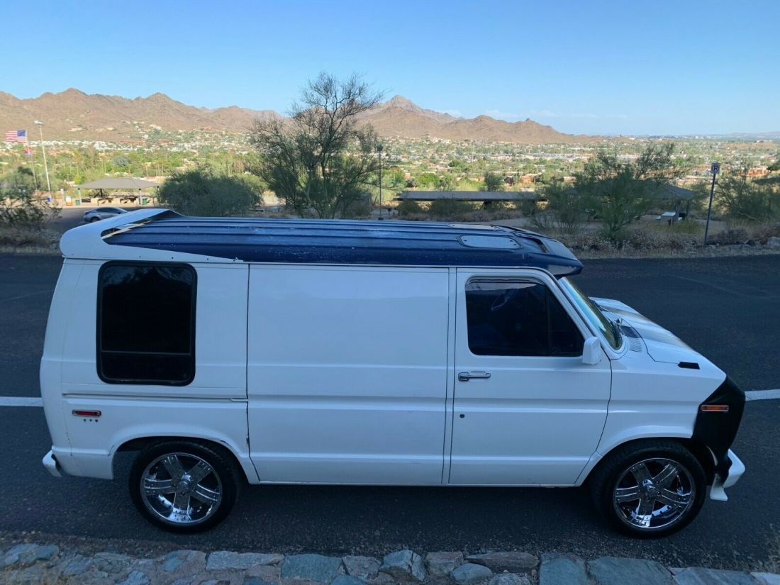 1983 Ford E-Series Van - photo 4