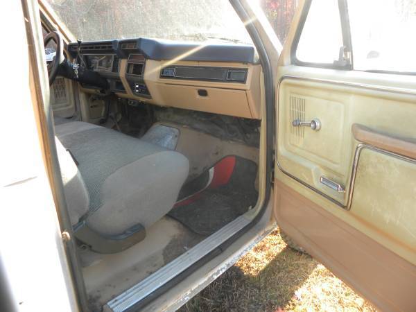 1983 Ford F-150 Base Standard Cab Pickup 2-Door - photo 4