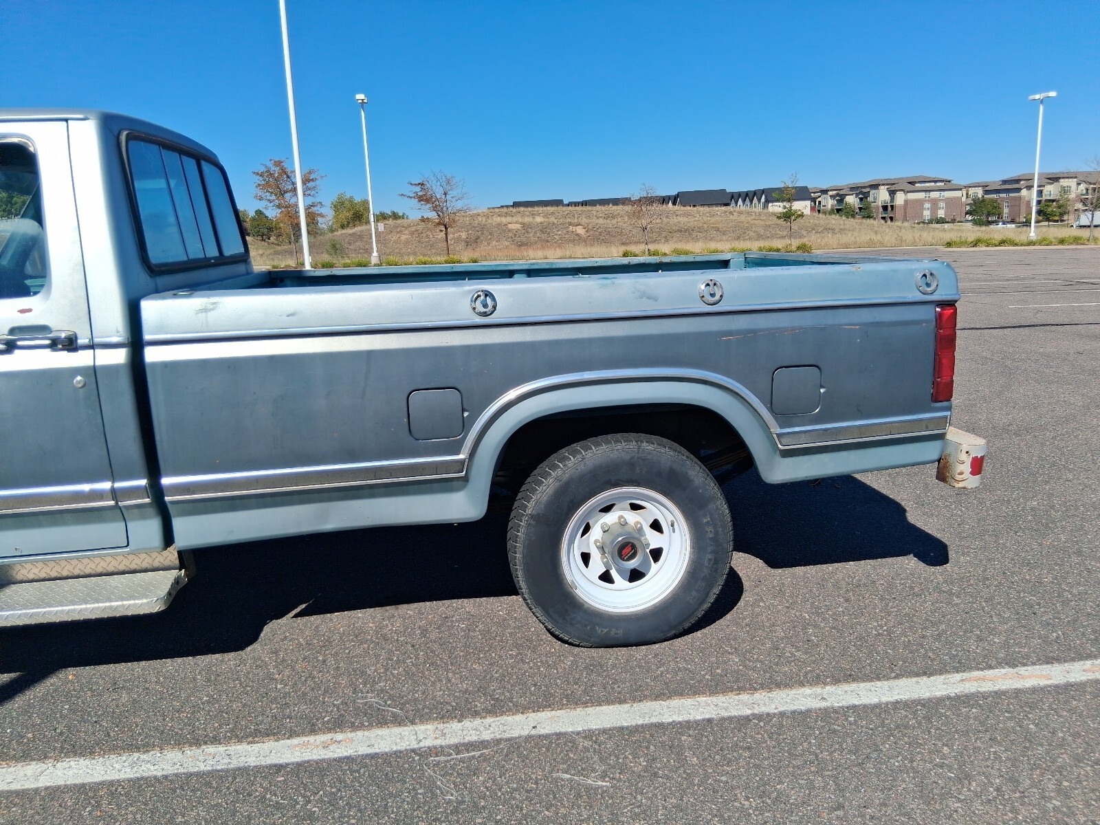 1983 Ford F-250 - photo 10