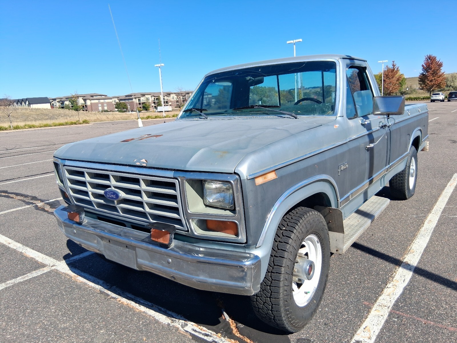 1983 Ford F-250 - photo 2