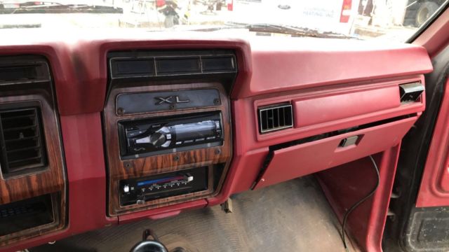1983 Ford F-350 - photo 11
