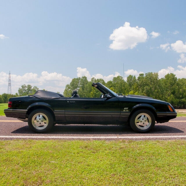 1983 Ford Mustang GT - photo 6