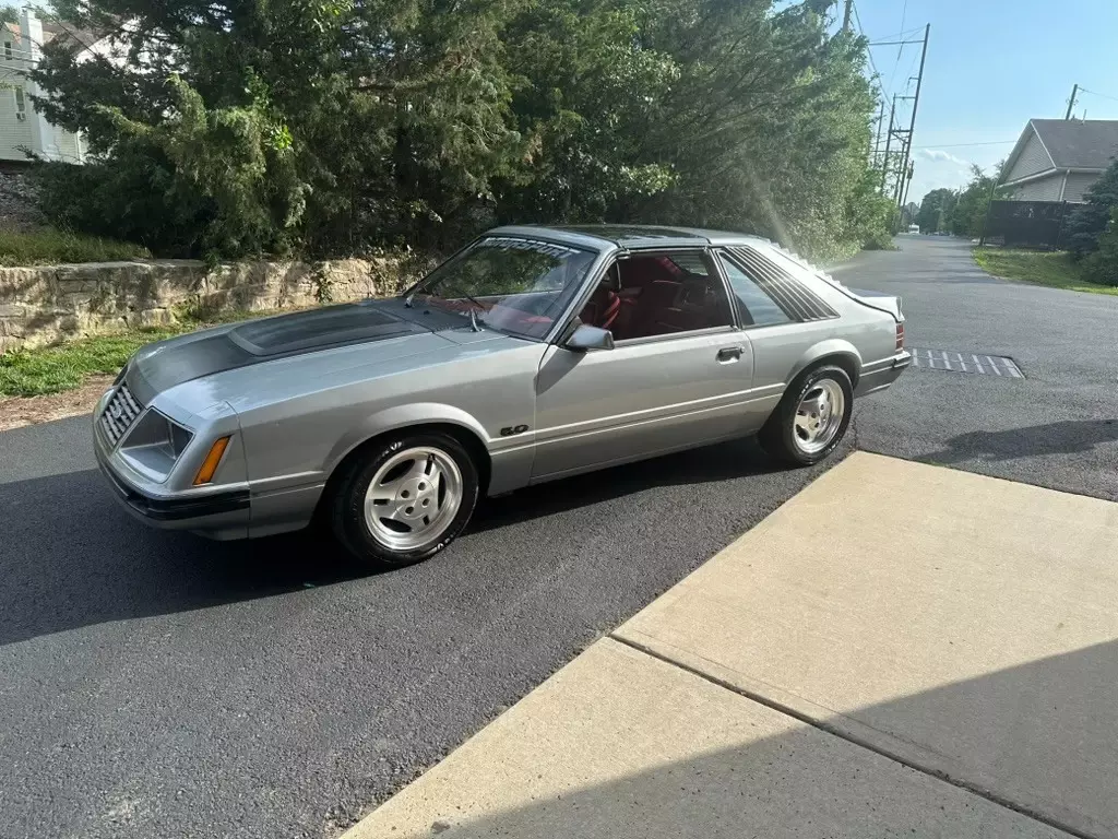 1983 Ford Mustang - photo 2