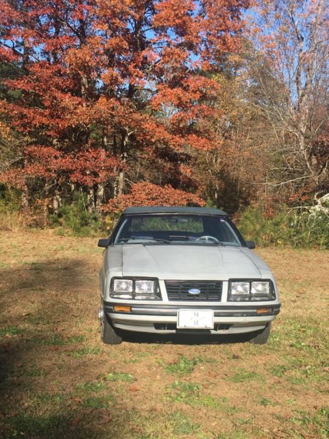 1983 Ford Mustang GLX - photo 2