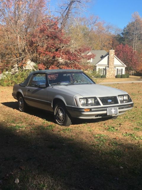 1983 Ford Mustang GLX - photo 3