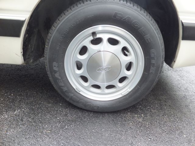 1983 Ford Thunderbird - photo 9