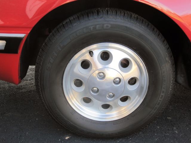 1983 Ford Thunderbird - photo 2