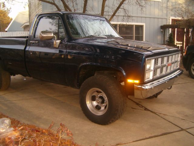 1983 GMC Sierra 2500 - photo 6