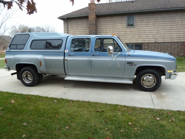 1983 GMC Sierra 3500 Crew Cab Dually - photo 2