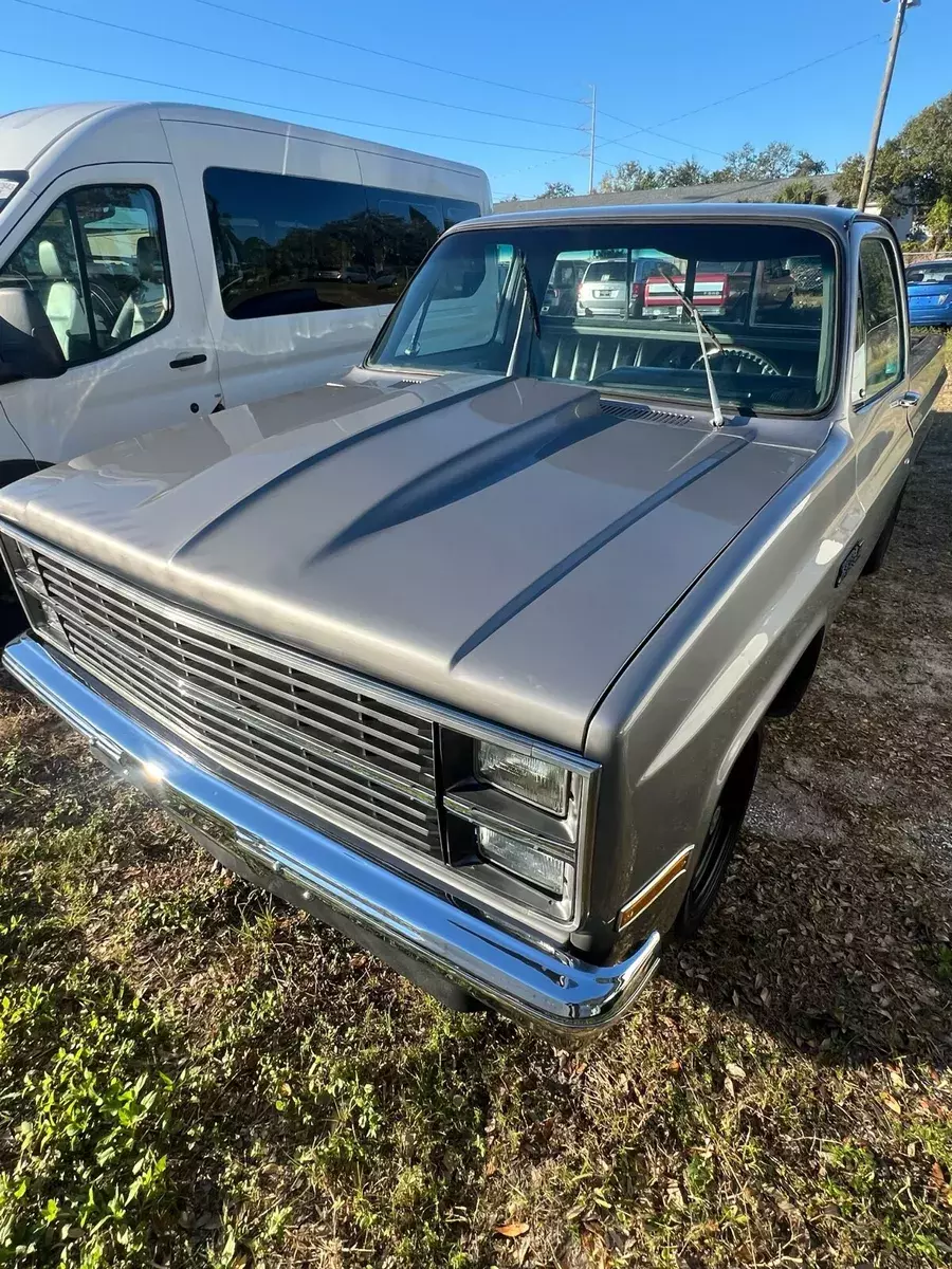 1983 GMC C1500 Pickup Grey Chevy 1983 GMC Sierra 1500
