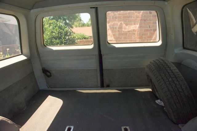 1983 GMC Suburban C15oo - photo 6