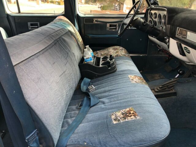 1983 GMC Suburban - photo 13