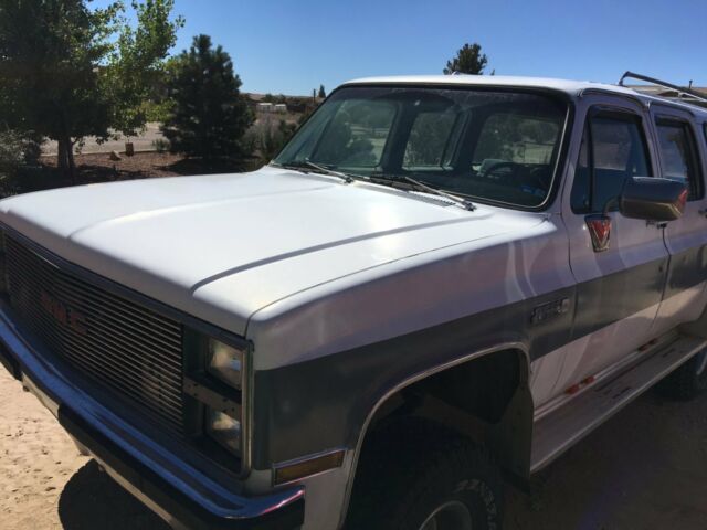 1983 GMC Suburban - photo 6