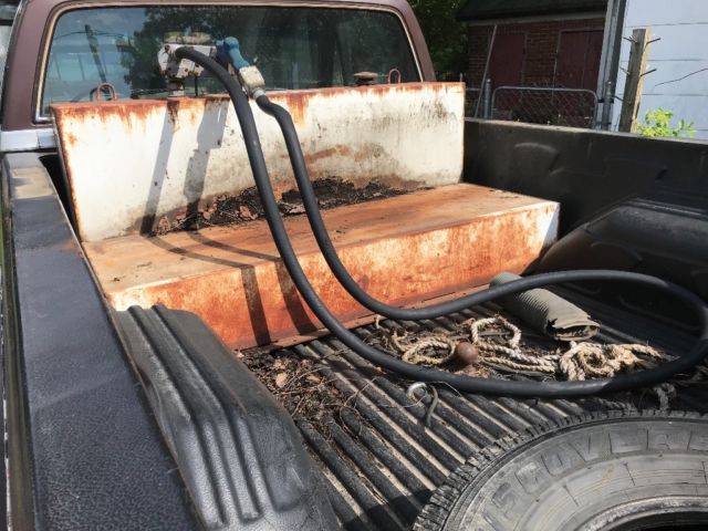 1983 GMC Sierra 3500 - photo 5