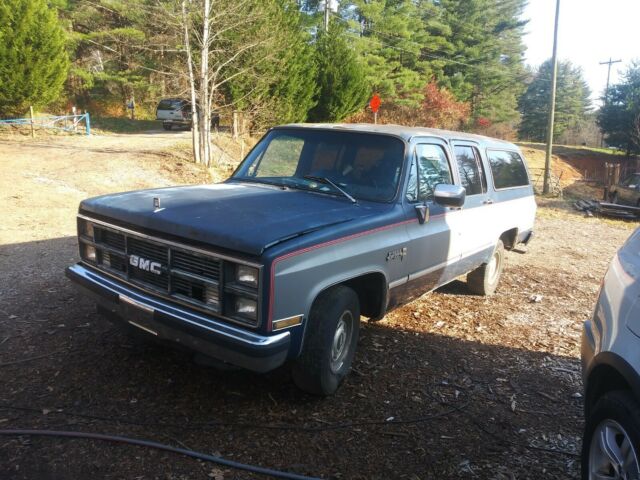 1983 gmc suburban automatic 12 ton rear wheel drive 1983 GMC Suburban