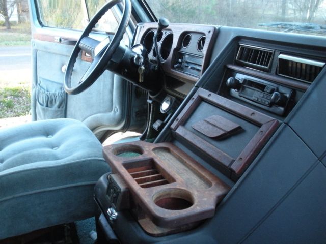 1983 GMC Vandura - photo 12