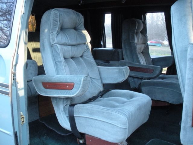 1983 GMC Vandura - photo 9