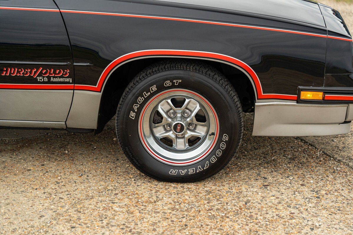 1983 Oldsmobile Cutlass 2dr Coupe Calais - photo 12
