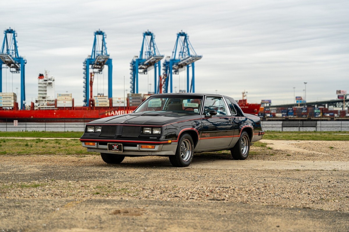 1983 Oldsmobile Cutlass 2dr Coupe Calais - photo 6