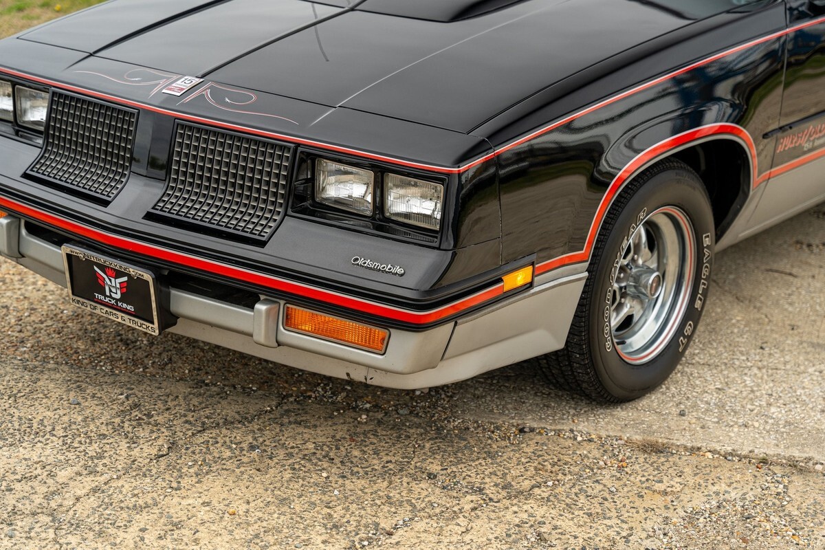 1983 Oldsmobile Cutlass 2dr Coupe Calais - photo 9