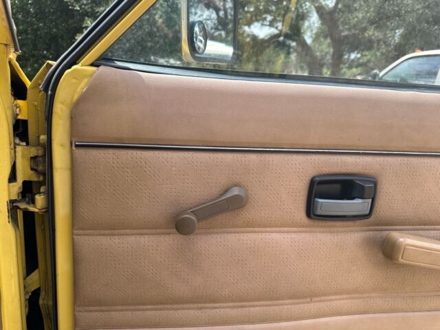 1983 Isuzu Pickup - photo 12