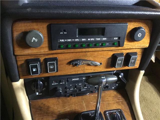 1983 Jaguar XJ6 -- - photo 5