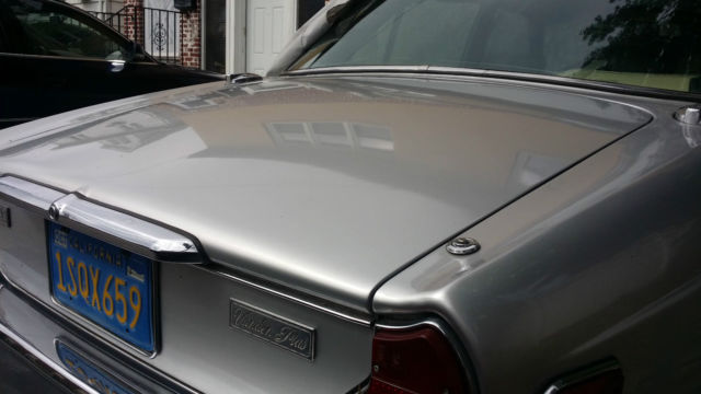 1983 Jaguar XJ6 - photo 2