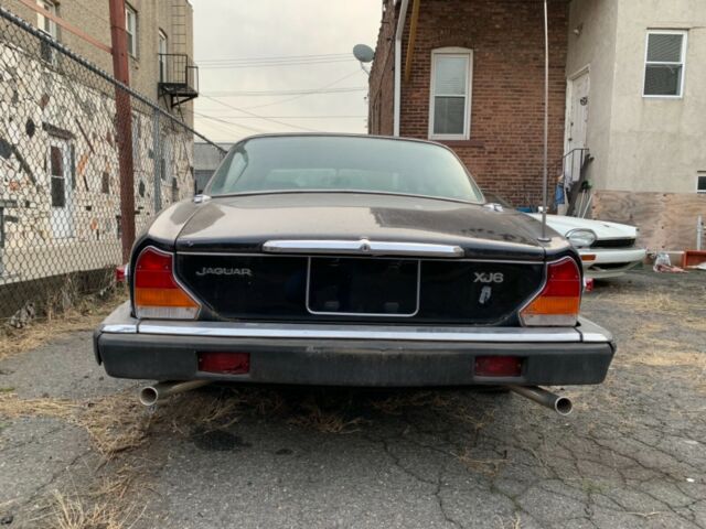 1983 Jaguar XJ6 Black/tan Xjs xj12 Xjr 1983 Jaguar XJ6 XJ6