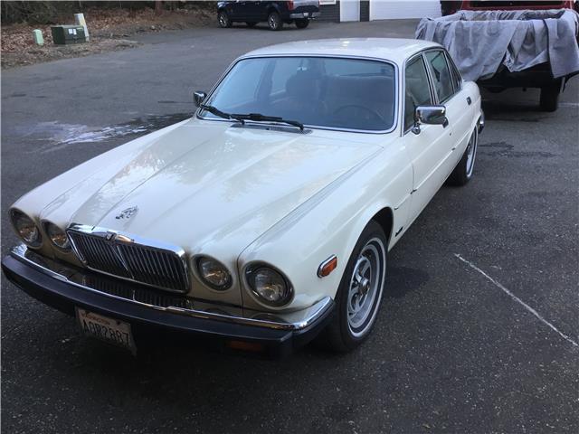 1983 Jaguar XJ6 -- - photo 9