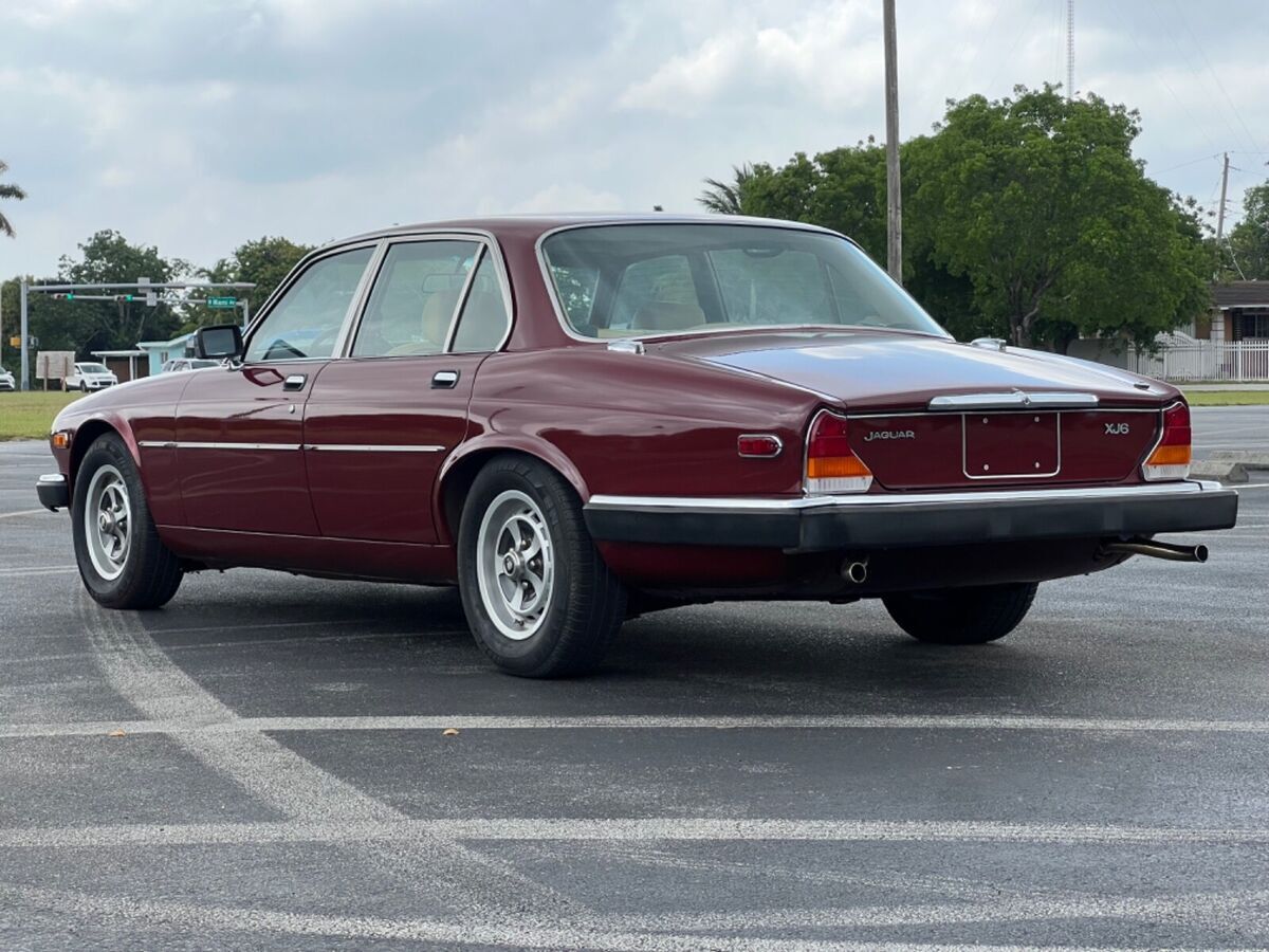 1983 Jaguar XJ Low miles - photo 4