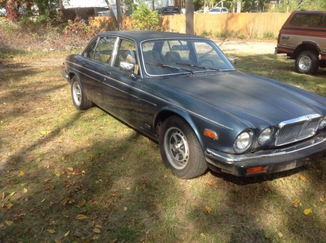 1983 Jaguar XJ6 - photo 2