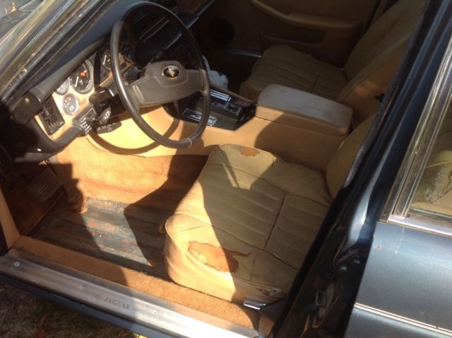 1983 Jaguar XJ6 - photo 7