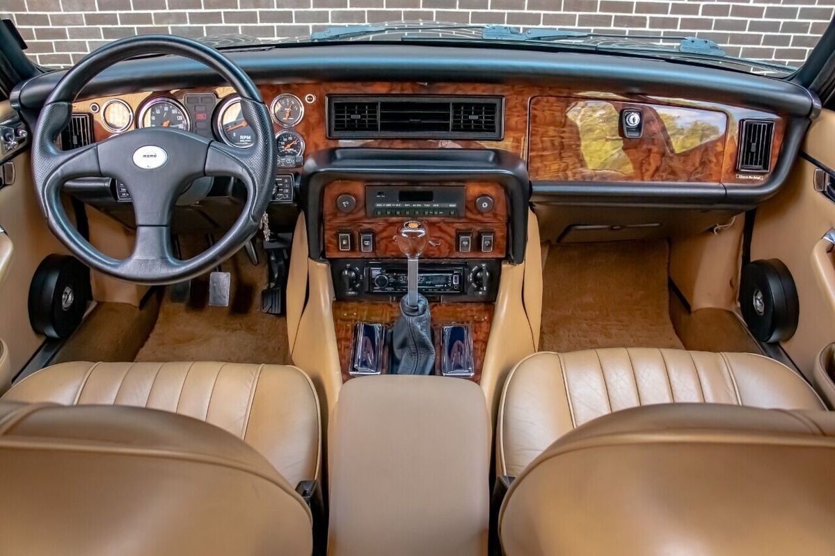 1983 Jaguar XJ XJ6 4dr Sedan - photo 9