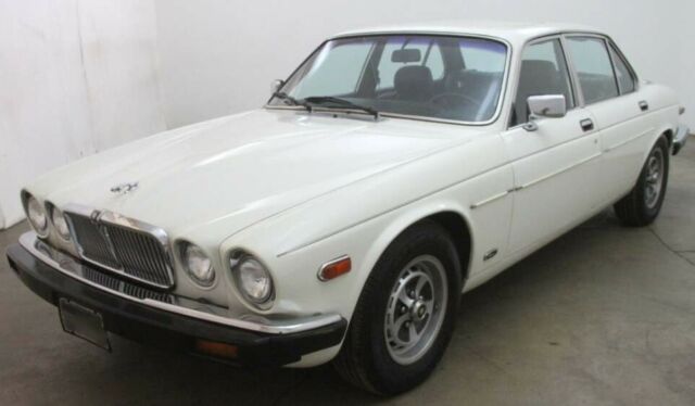 1983 Jaguar XJ6 VANDENPLAS