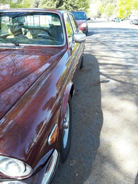 1983 Jaguar XJ6 - photo 7