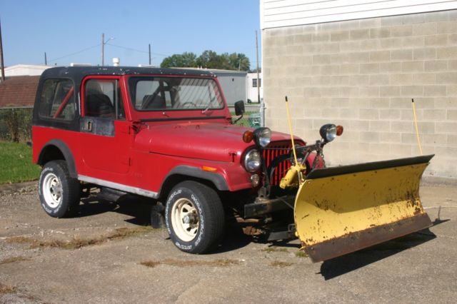 1983 jeep CJ7 with Meyers Plow. NO RESERVE! 1983 Jeep CJ Renegade