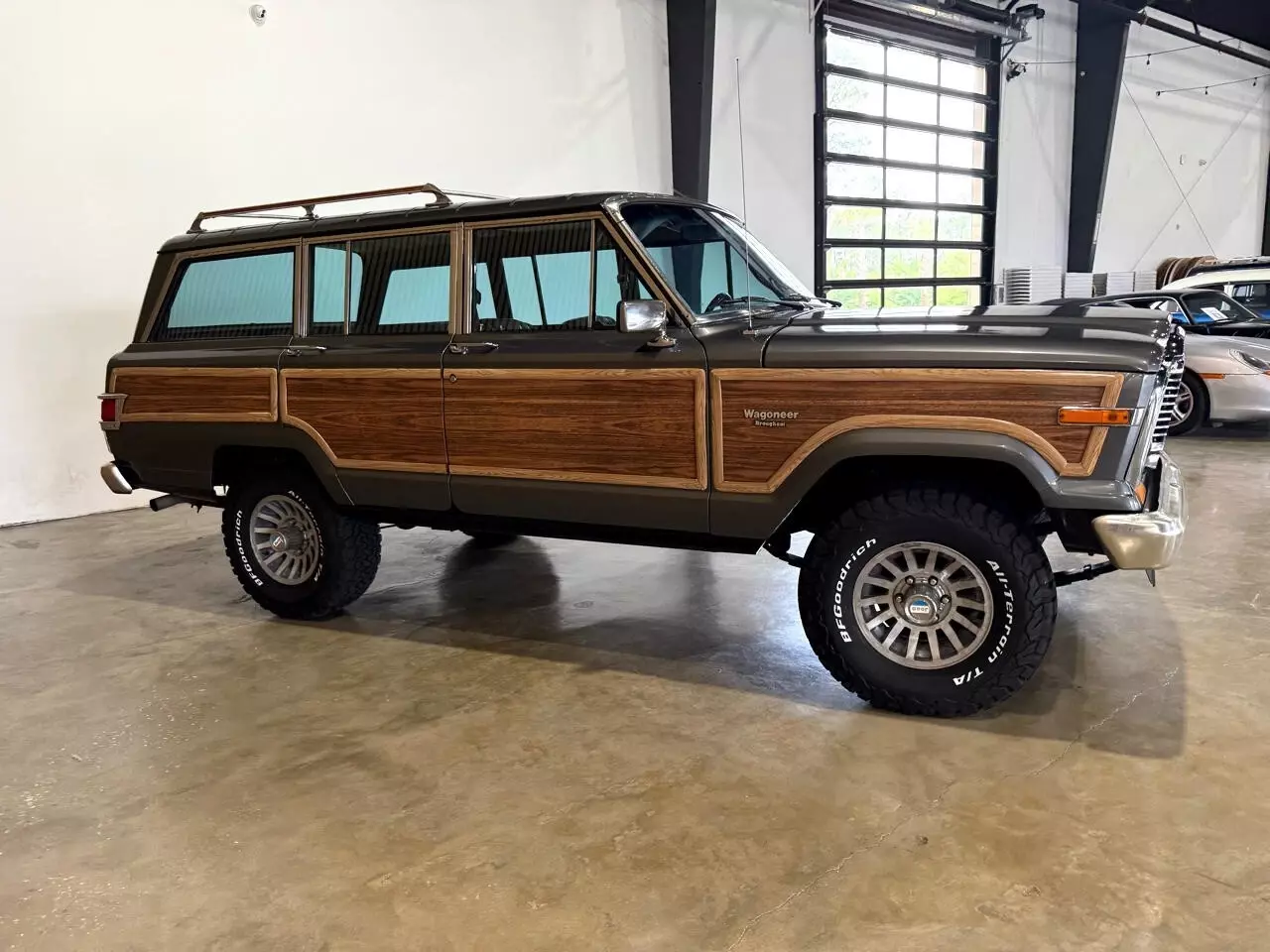 1983 Jeep Wagoneer 4x4 - photo 11