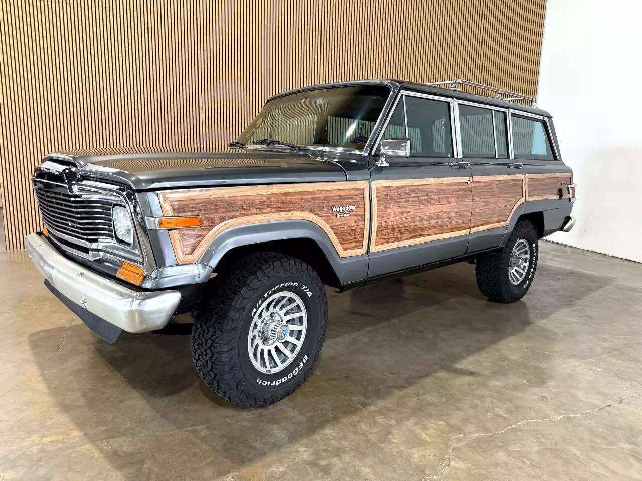 1983 Jeep Wagoneer 4x4 - photo 5