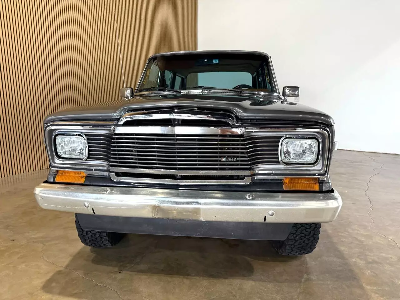 1983 Jeep Wagoneer 4x4 - photo 8