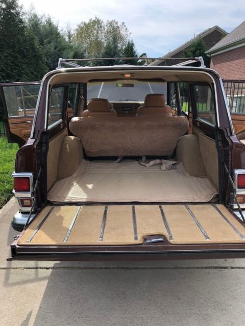 1983 Jeep Wagoneer Limited - photo 10