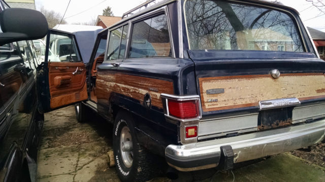 1983 Jeep Wagoneer - photo 2