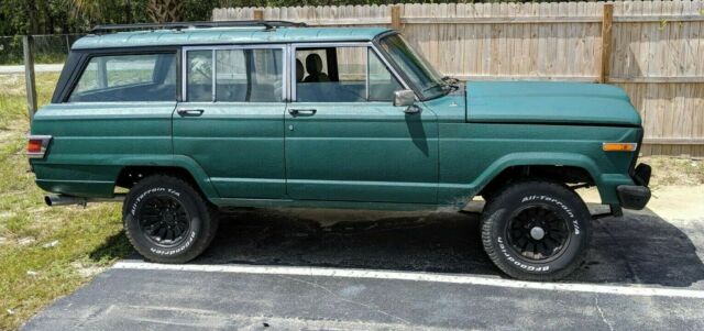 1983 Jeep Wagoneer